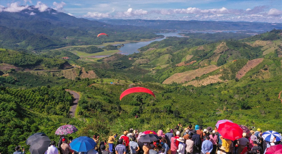 thi dù lượn ở hồ tà đùng đắk nông 2022